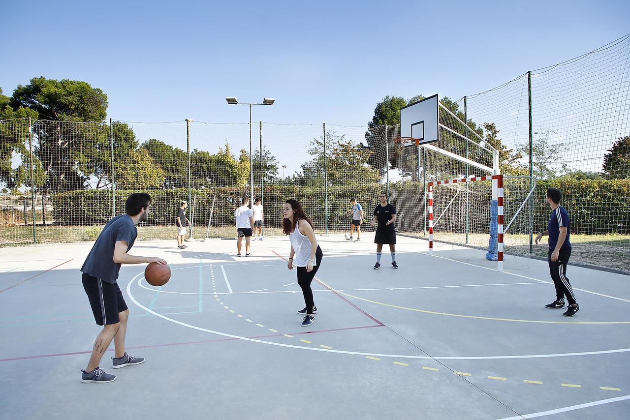 Agora Bcn. Residencia Universitaria Internacional Barcelona Eksteriør bilde